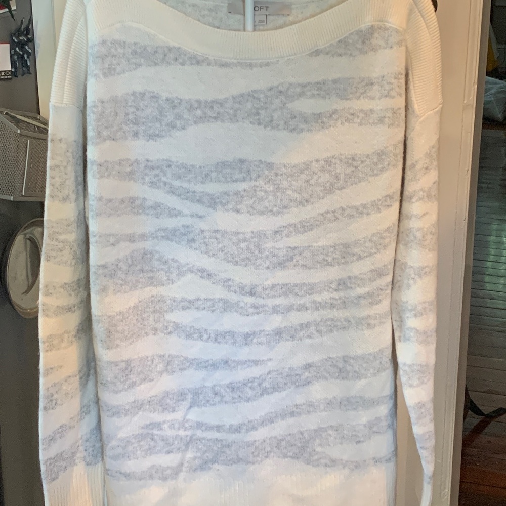 Lofttiger stripe wool blend sweater.‎ Never worn